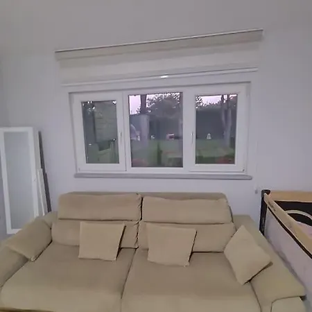 Uludag Manzarali Kis Bahcesi