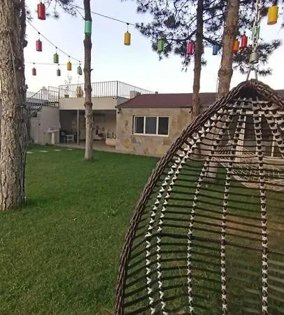 Uludag Manzarali Kis Bahcesi * Panayir