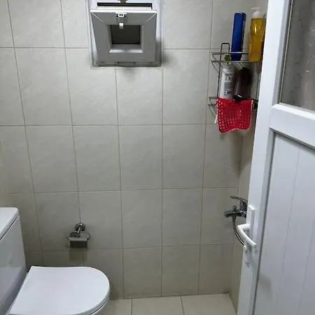 Uludag Manzarali Kis Bahcesi *